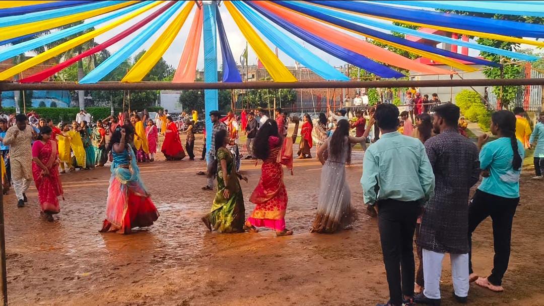 Navratri 2025: Celebration of Culture, Devotion &amp; Tradition at Chaitanya College